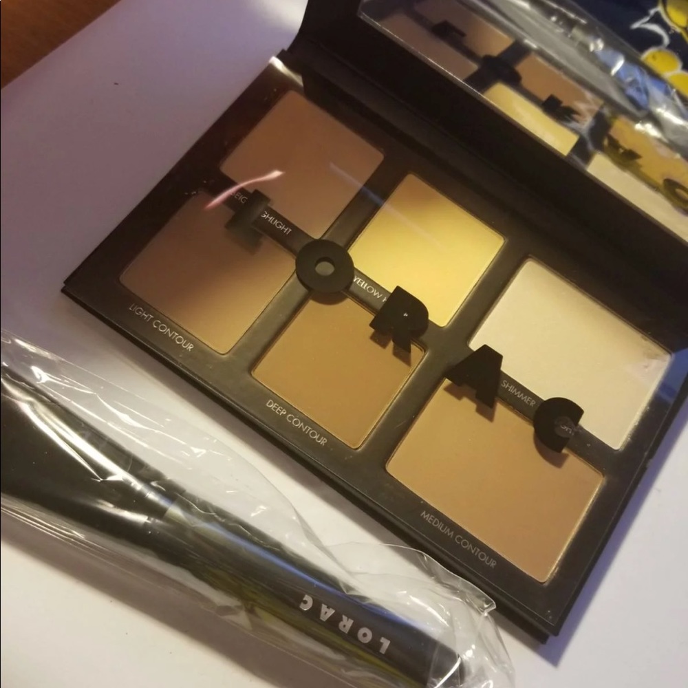 Lorac pro contour palette